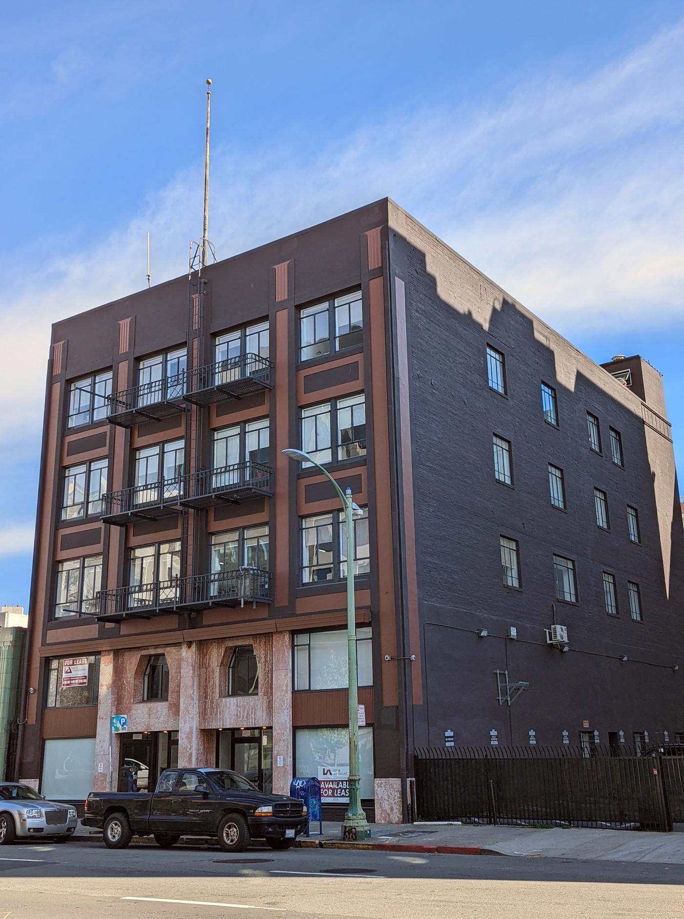 1322 Webster St Oakland CA, 21140 SF Class B office building Downtown Oakland, leasing assignment