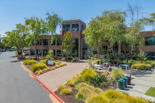 2490 Mariner Square Loop Alameda CA, 43000 SF Class A office building Harbor Bay Business Park, sublease assignment